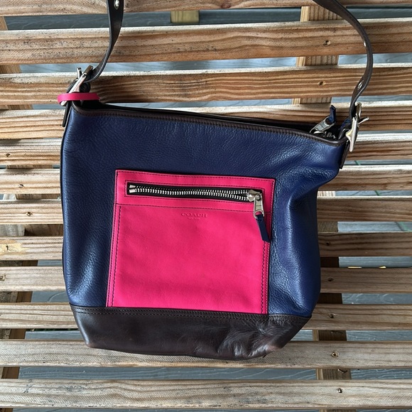 COACH Shoulder Bag - Picture 8 of 9